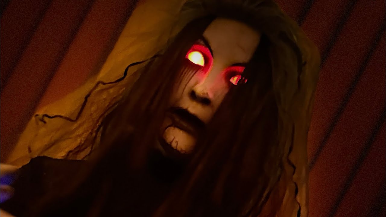 Animated Ghost Bride Haunted Hill Farm Awesome Halloween Spirit Animatronic. #youtube #halloween