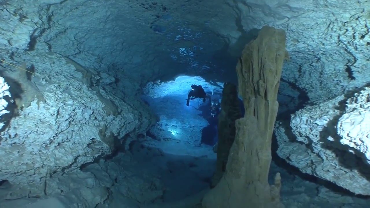 Calavera cenote