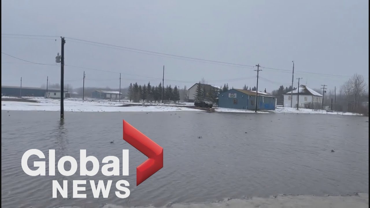 More than 1,000 people forced from their homes due to flooding in northern Alberta