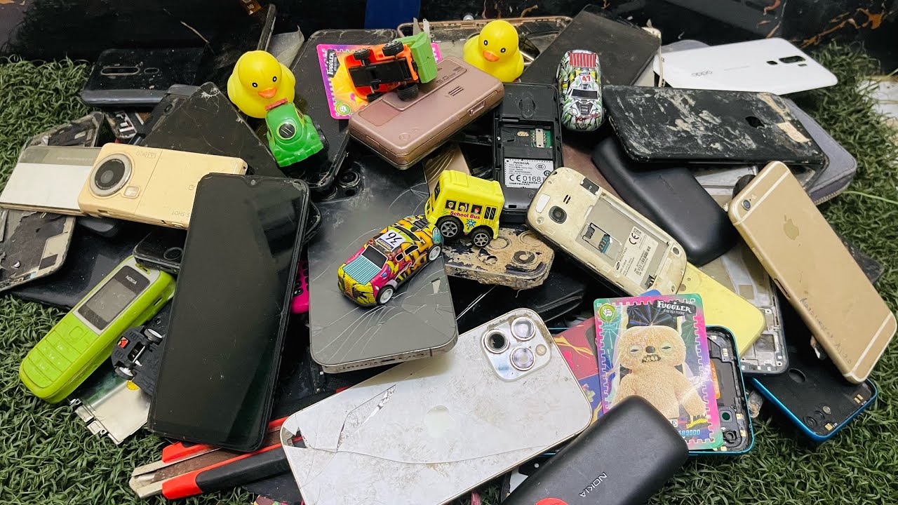 Breaking iPhone and opening all for phone and other electronics items ? RL toys tv 