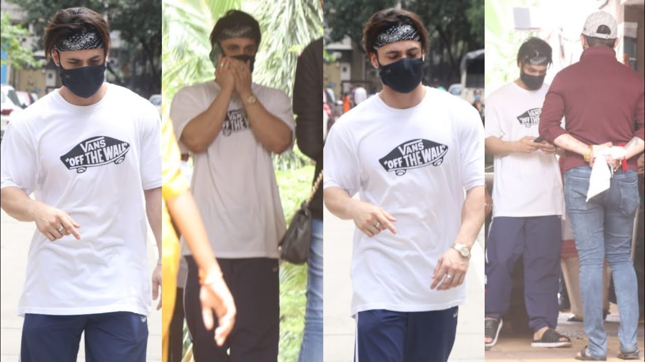 Asim Riaz Arrives at Cooper Hospital in Juhu for Sidharth Shukla Demise 💔
