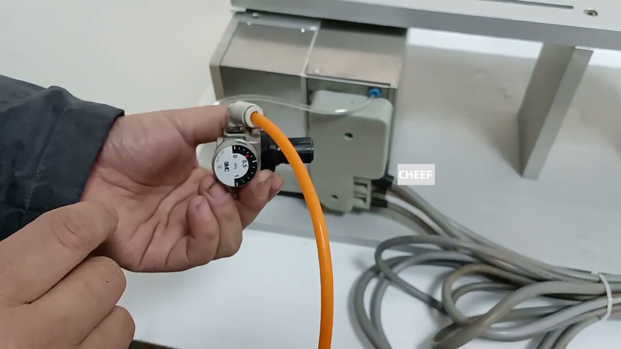 Let's take a look at the assembly and printing applications of the Videojet 6210 stand!