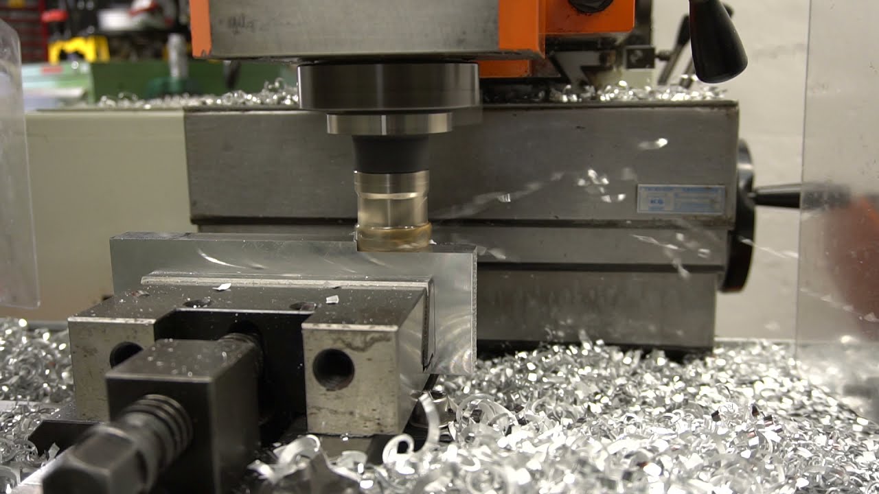 Milling on the INTOS FNGJ20 - Facemilling with DormerPramet 40/80mm- Quick Throwback