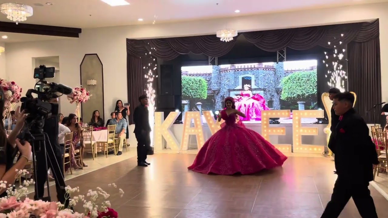 Kaylees XV Val’s 
