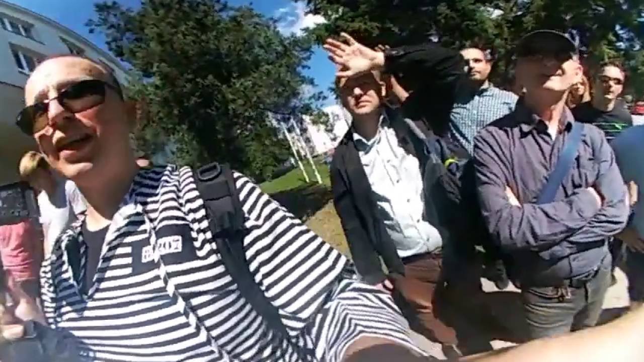 Po&scaron;koden&yacute; Počiatek, svedok Fico, drogy a odchyten&aacute; osa (360&deg;)
