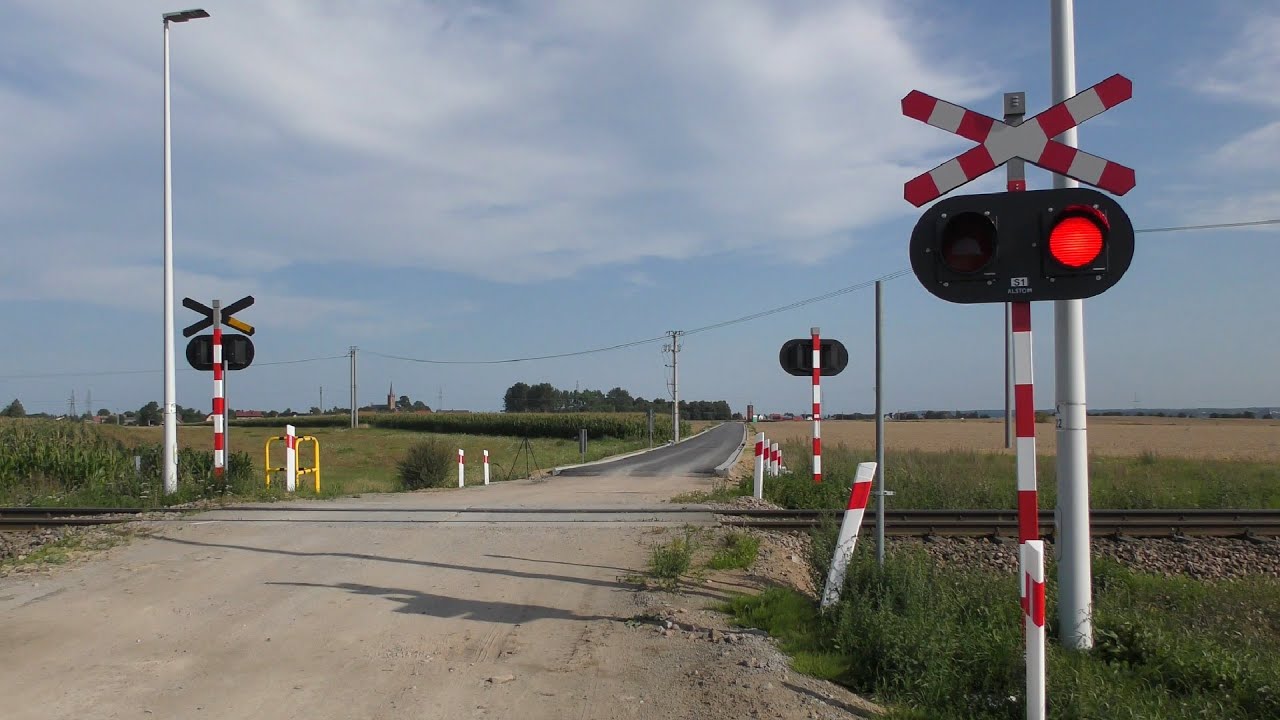 [4K] SSP Swarzewo #1 | Polish railroad crossing