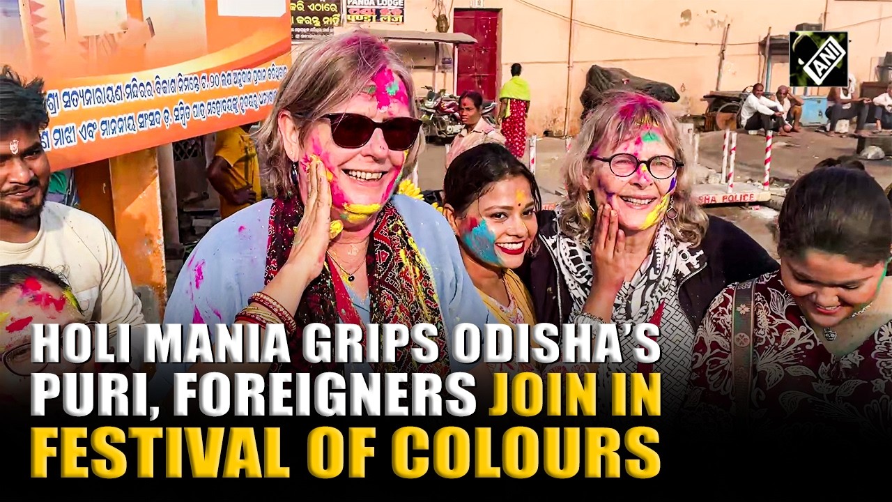 &ldquo;Feel very blessed&hellip;&rdquo; Foreigner tourists celebrate Holi near Shree Jagannath Temple in Odisha&rsquo;s Puri
