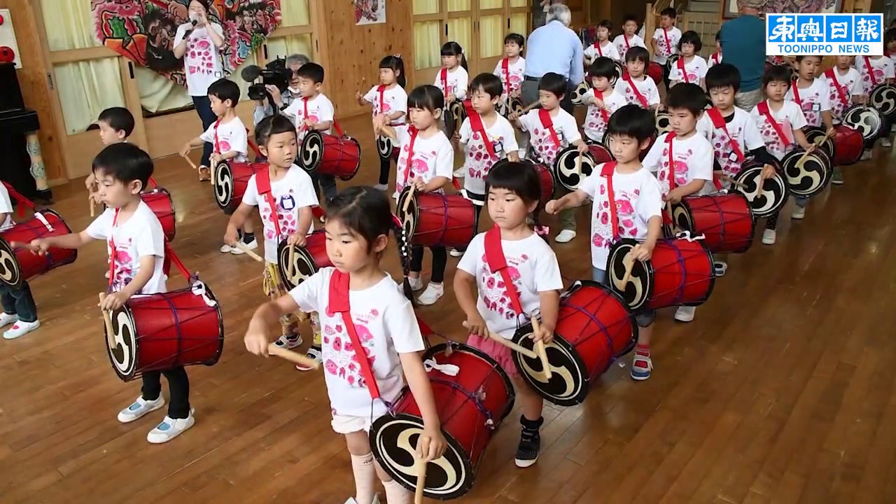 弘前／養生幼稚園児ねぷた集会へ囃子練習