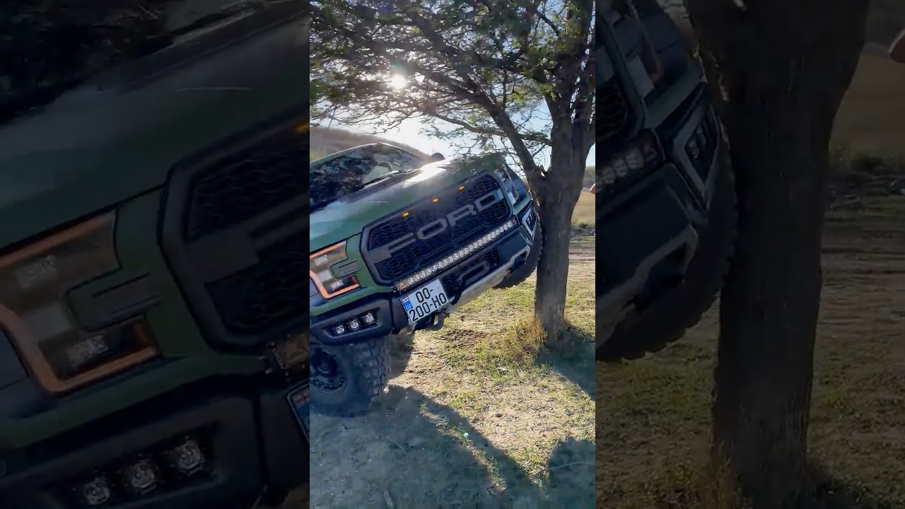 Flexing Ford Raptor