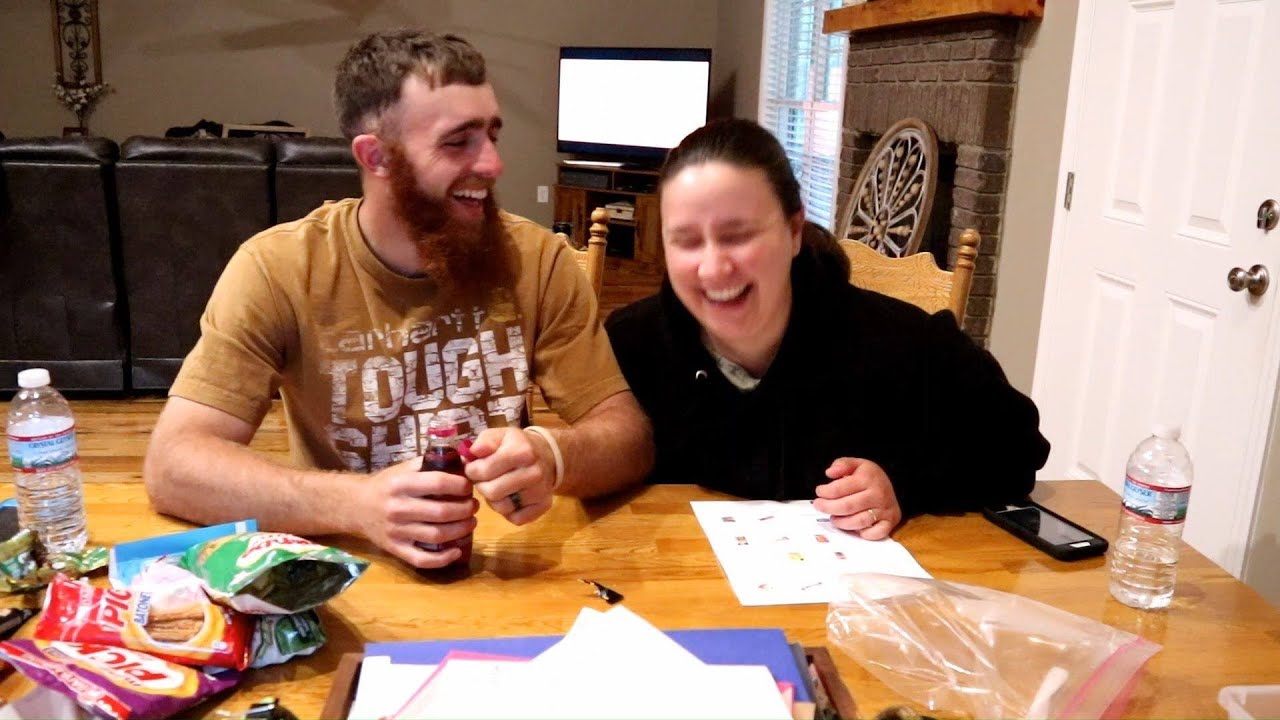 Southerners Try Greek Snacks