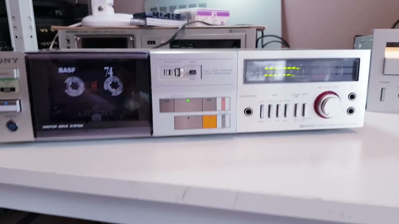 video from the not-so-old archive Sony TC-FX4 Test after repair