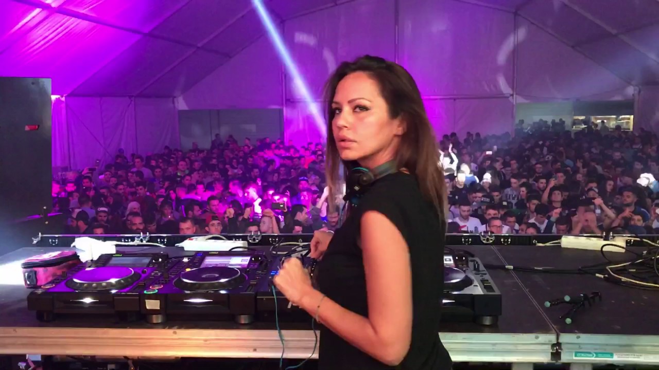 Deborah De Luca @ CODE - Don Benito, Spain 8.11.2016
