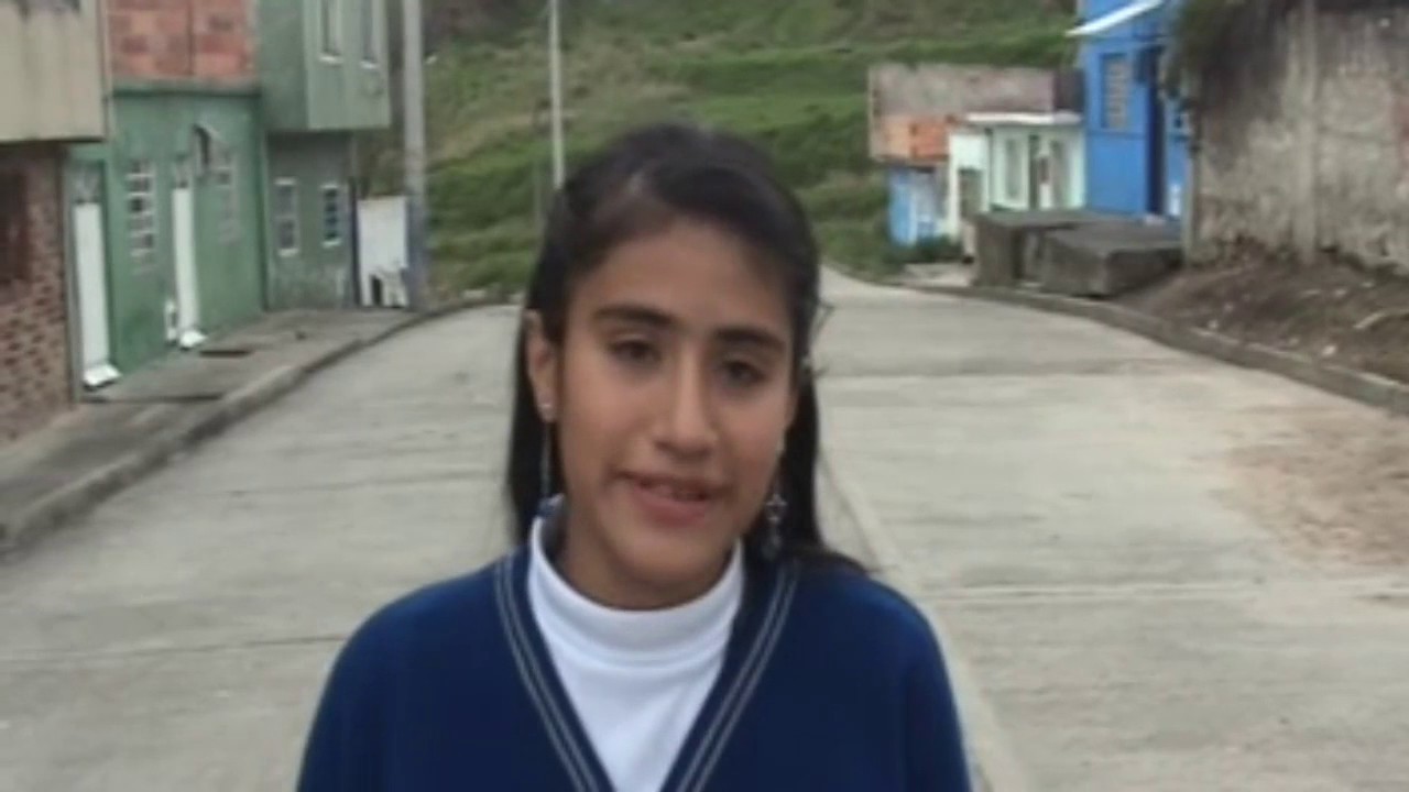 IED Juana Escobar PROM 2007 - Saludo de Stephanie Albarracin Galindo