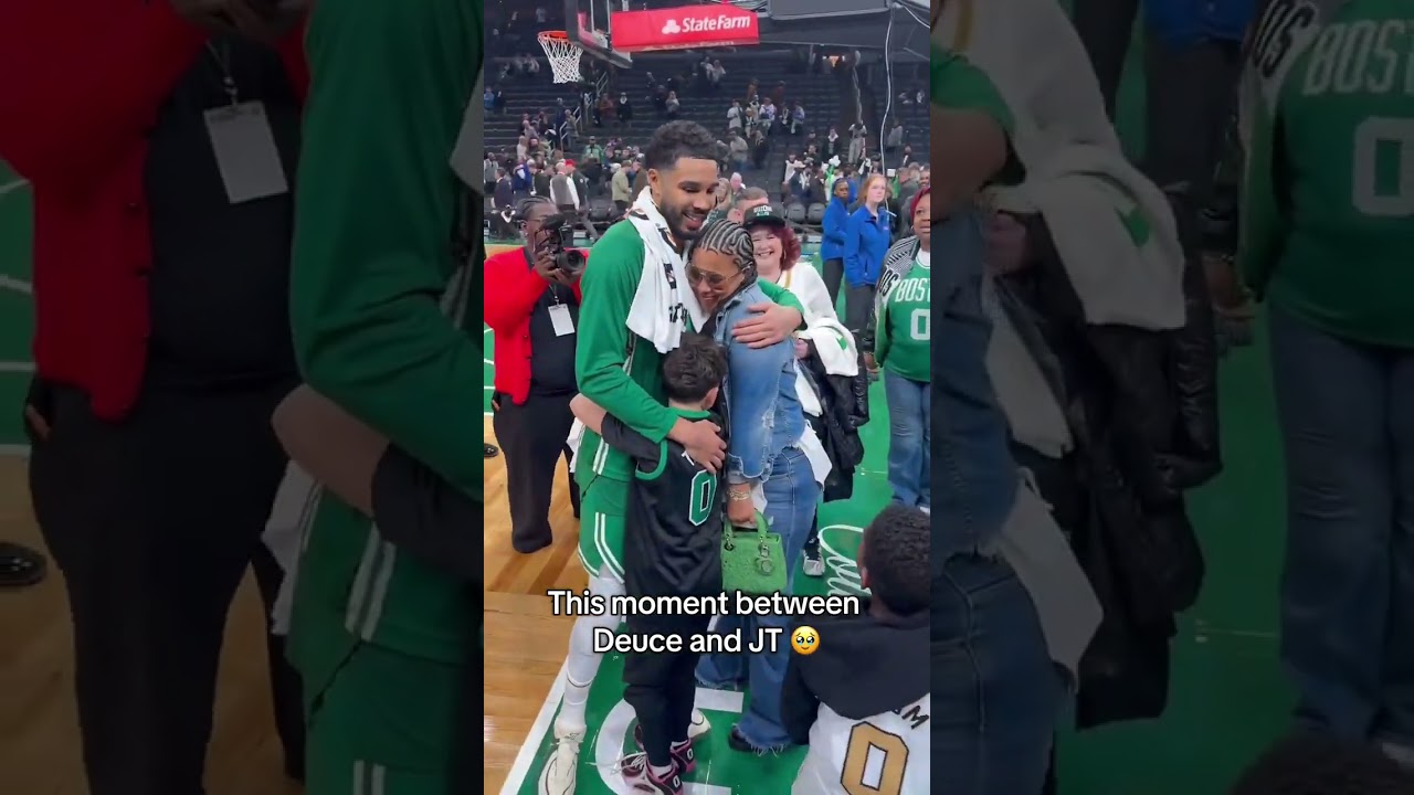 Family moment 👏 (via Celtics/TT)