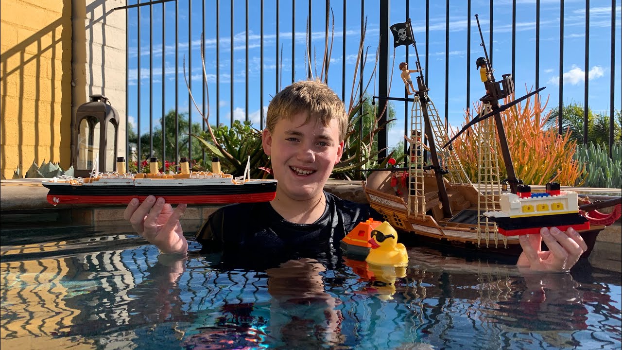 Larry Life TITANIC SUBMERSIBLE and Playmobile Pirate Ship