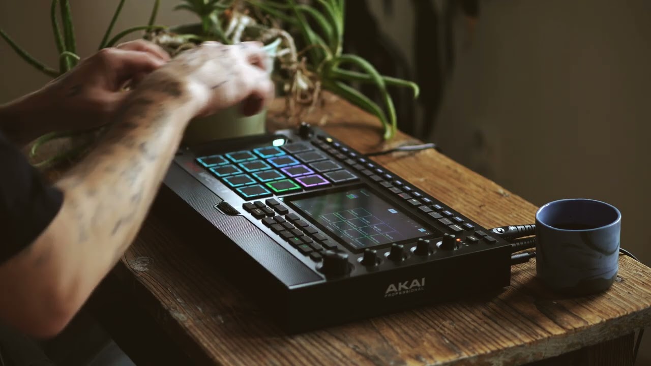 @Akai_Pro MPC Live III Liquid Jam