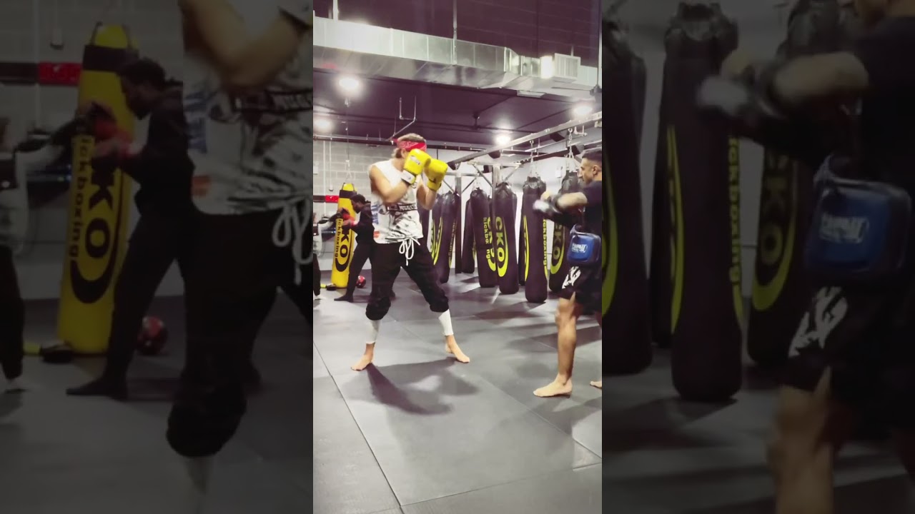 A little Muay Thai padwork with Benjamin at CKO Kickboxing Carroll Gardens | Gorilla Vinny Training