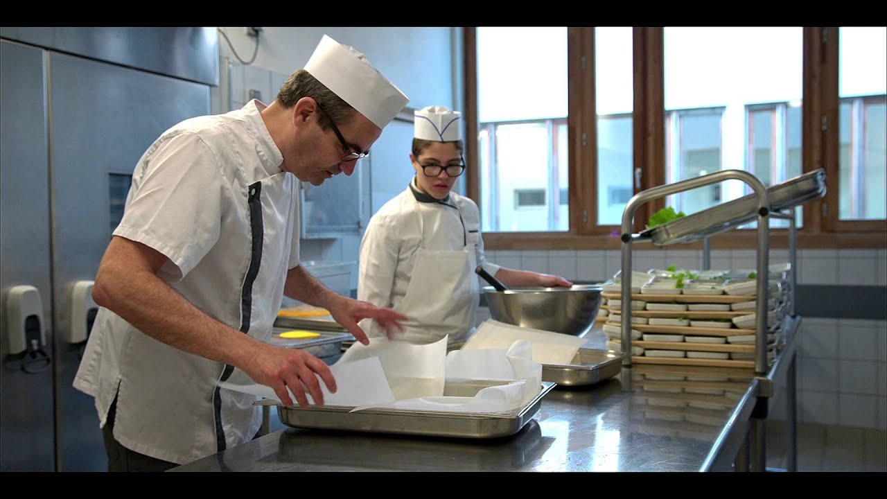 Je cuisine a la cantine (et j'aime ça)