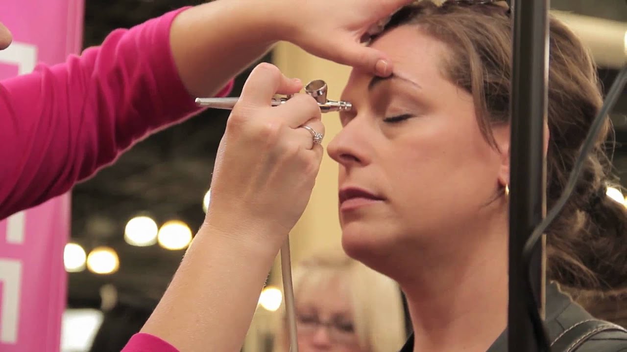 Dinair Airbrush Makeup @ IMATS 2010 Pasadena