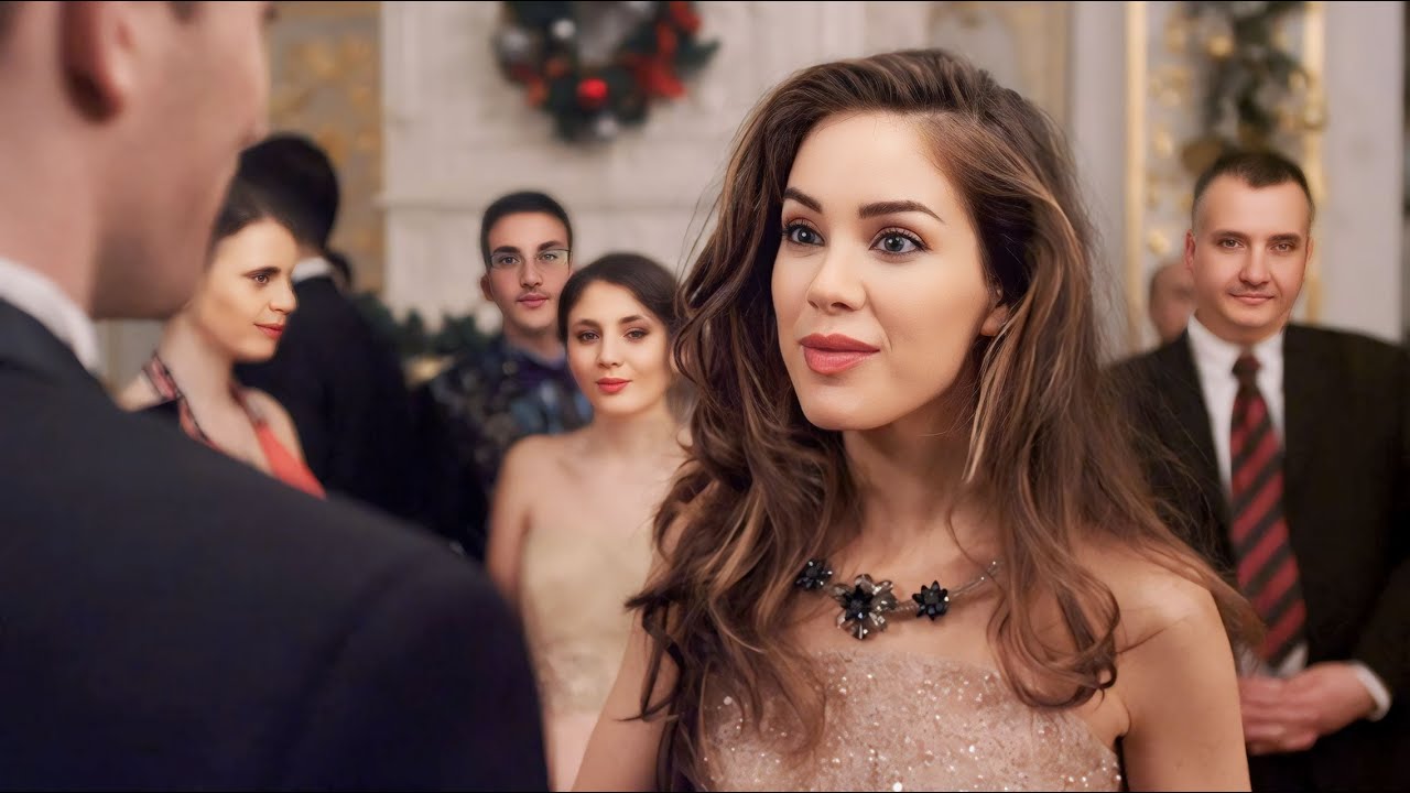 Girl's Life Took Dramatic Turn When She Went To The Palace For Job, Became Crush Of The Royal Prince