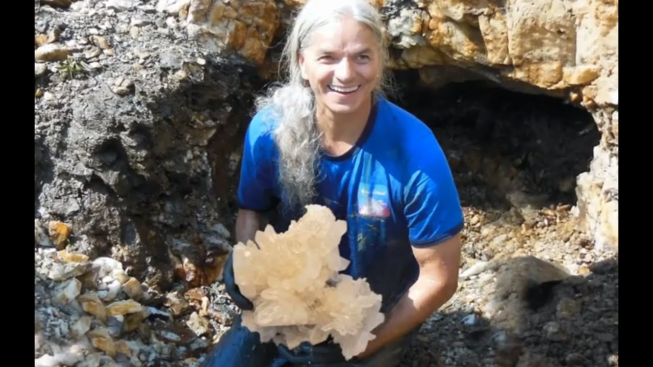 Mine Cristal, mining quartz crystals