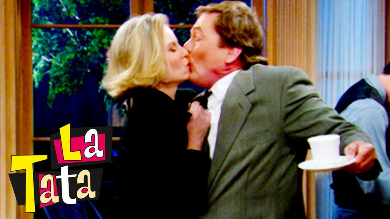 Il Primo Bacio Di Niles E C.C.! | La Tata