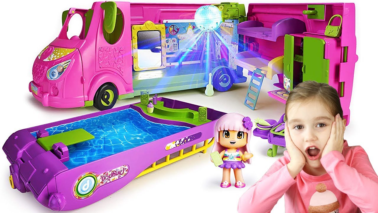 PINYPON COOL CARAVAN : Le CAMPING CAR id&eacute;al pour faire la TEUF ! PISCINE et BOULE DISCO !