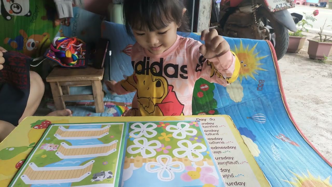 เขียนการบ้านเสร็จได้กินไอติมทั้งสองพี่น้อง