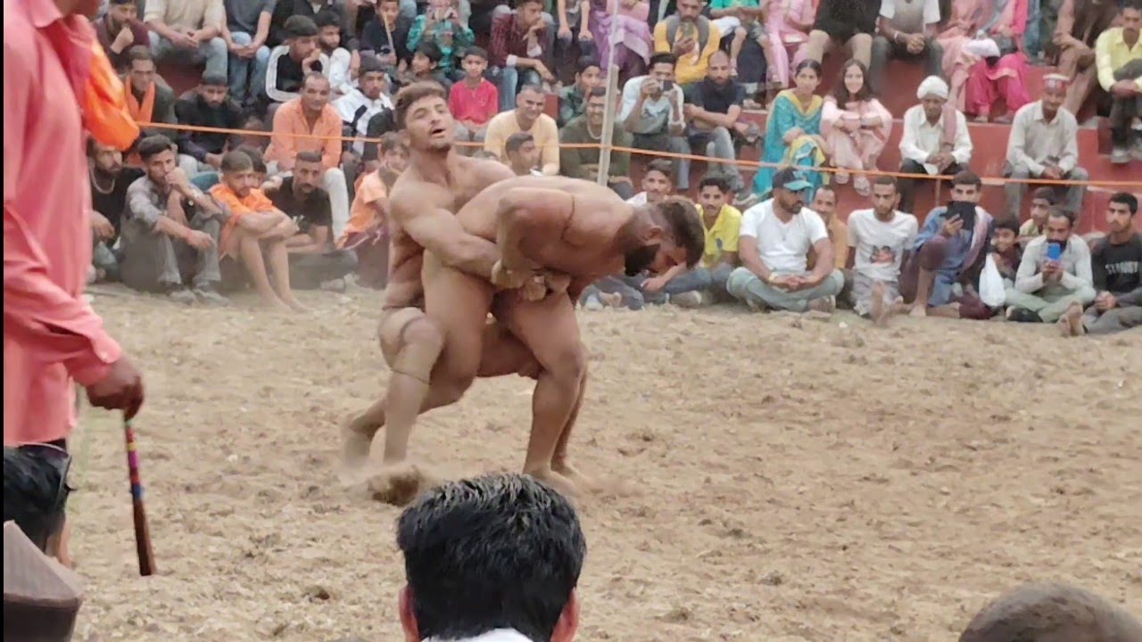 सुमित बघेईगढ़ और लतीफ जसौरगढ़ की धमाकेदार कुश्ती || New Kushti Dangal Mela 2024