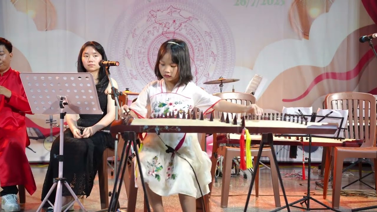 Đàn tranh: Gặp Mẹ Trong Mơ  | Trình bày: Bé Sunny