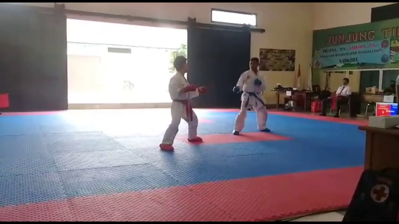 kejuaraan porda kota Bogor||kumite senior ganass baget😤😠