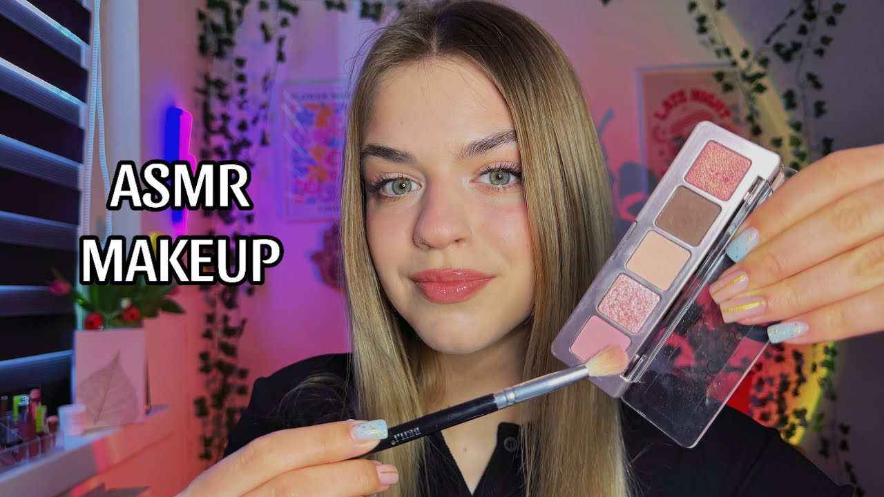ASMR Doing your makeup 💄mouth sounds and close whisper