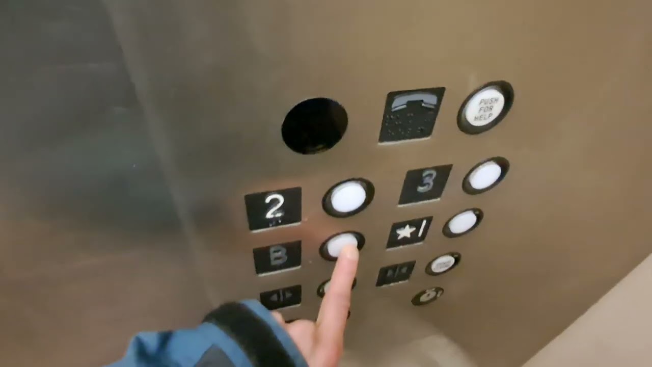 Arrow hydraulic elevator at 375 Sylvan Avenue, Englewood Cliffs, NJ