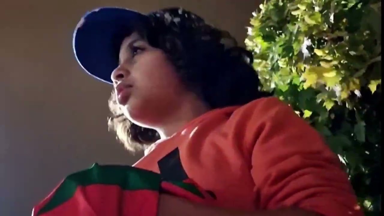Mi familia y yo paseamos y vimos el concierto del rapero Morad en el Festival de San pedro جميل جدا