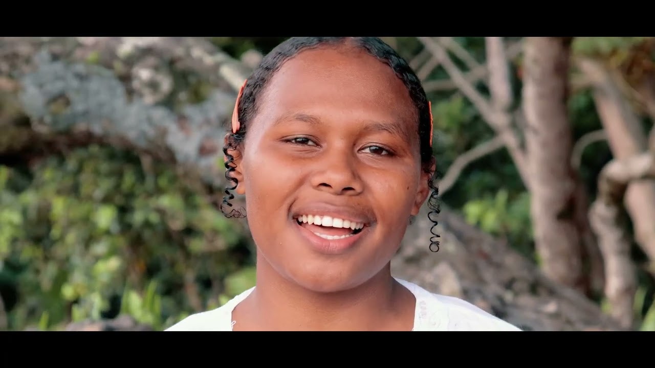 School Choir-Oma Gold (Ngonihau Adventist High School)