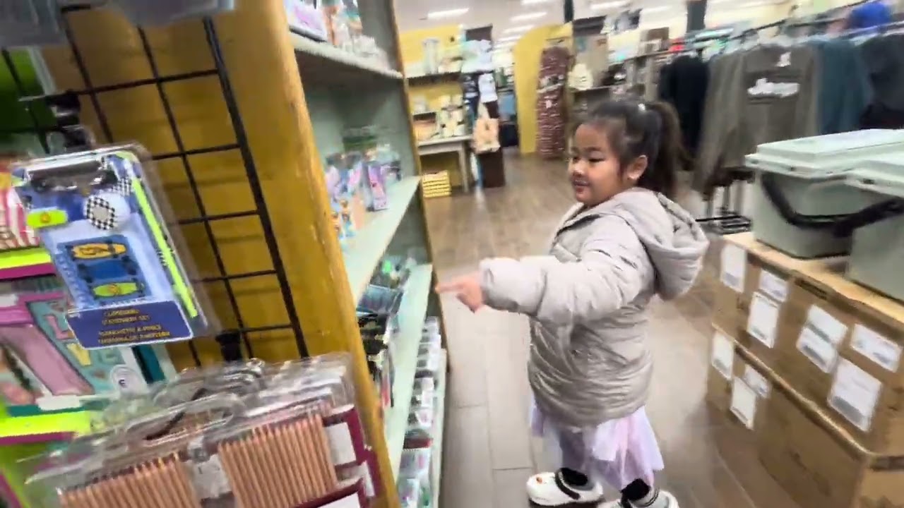 Buc-ee’s time with Crystal & Evelyn 