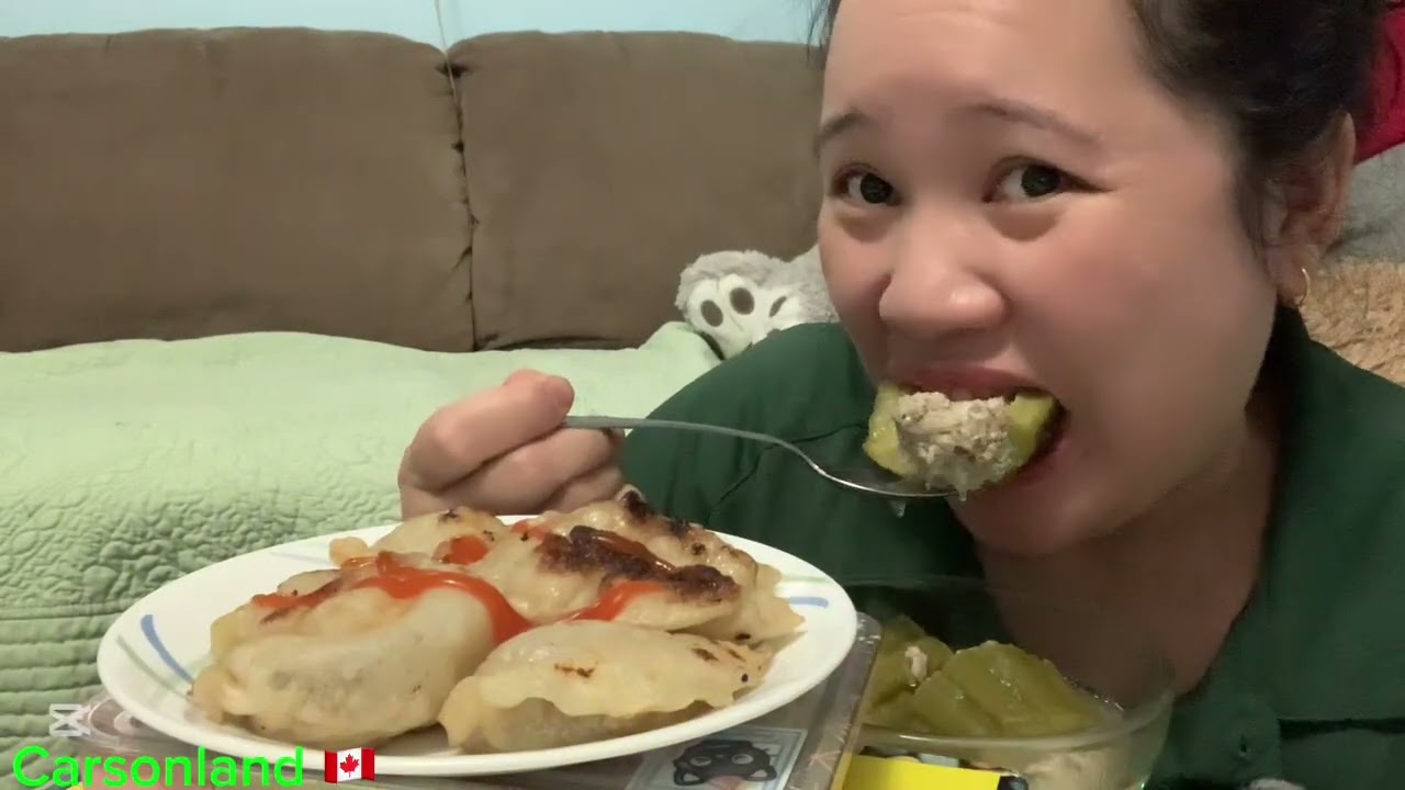 Dumplings 🥟 mà ăn với canh khổ qua thì sẽ ra sao 🥰🥰🥰🥰