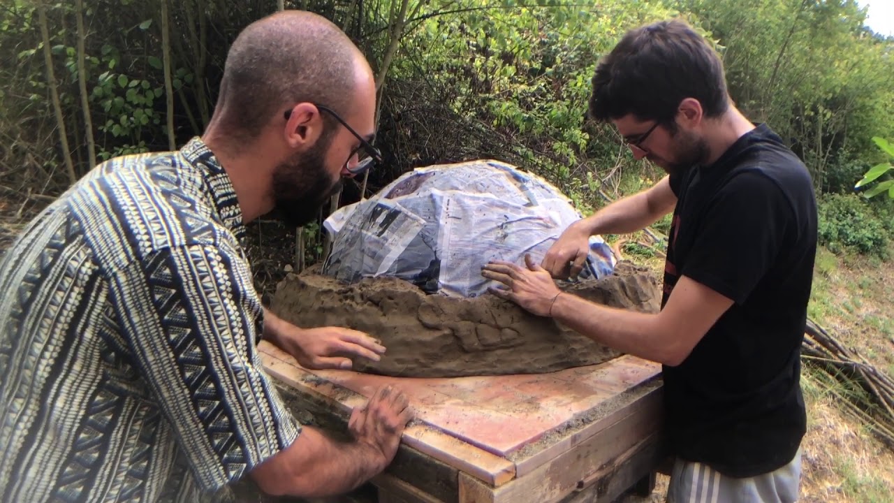 Come costruire un forno in terra cruda