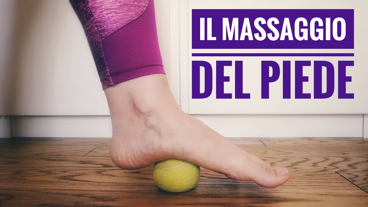 Come massaggiare il piede con una pallina
