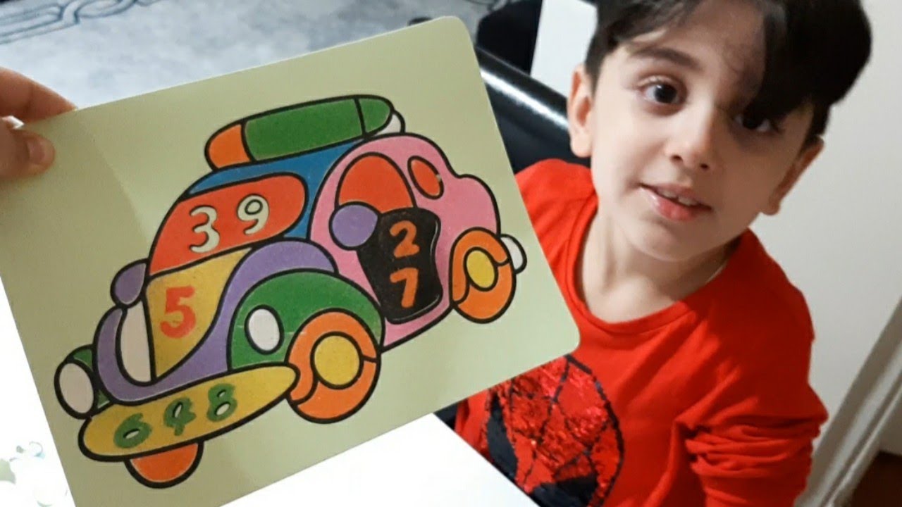 Efe kum boyama yapmak istedi. Arabalı kum boyama challenge yaptık.