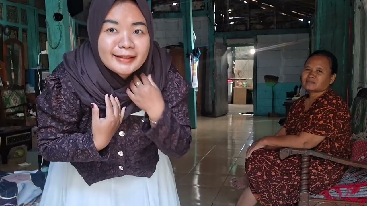 MENCOBA BAJU LEBARAN GAESS ,TAK JAJAL KABEH PANTES SENG ENDI YAA???