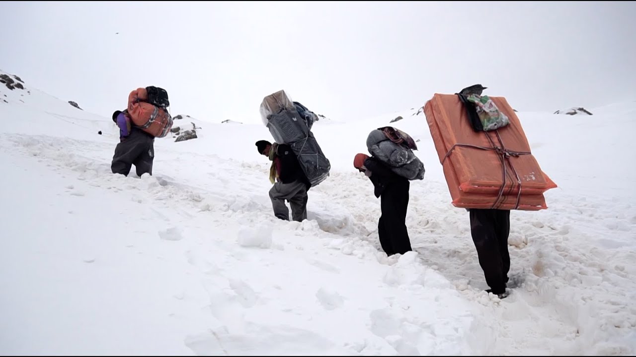 Documentary: Shadowing the treacherous treks of Kurdish kolbars