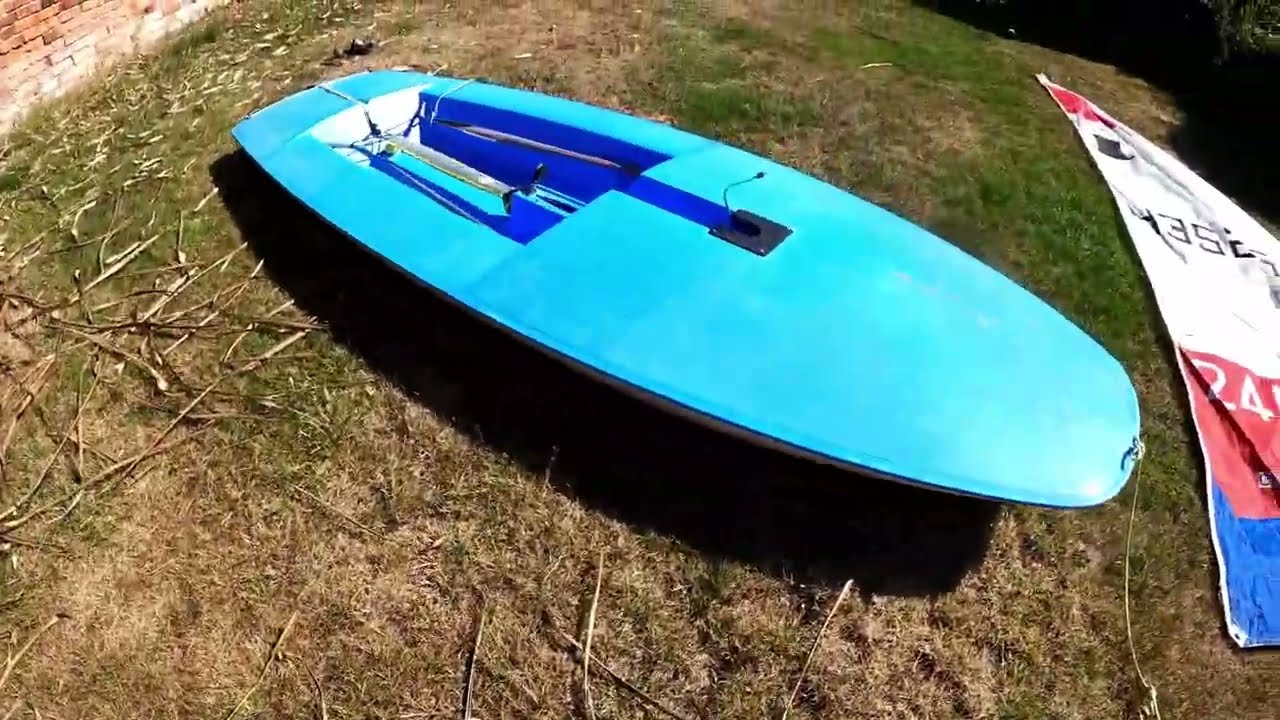 Rigging a Topper #sailing