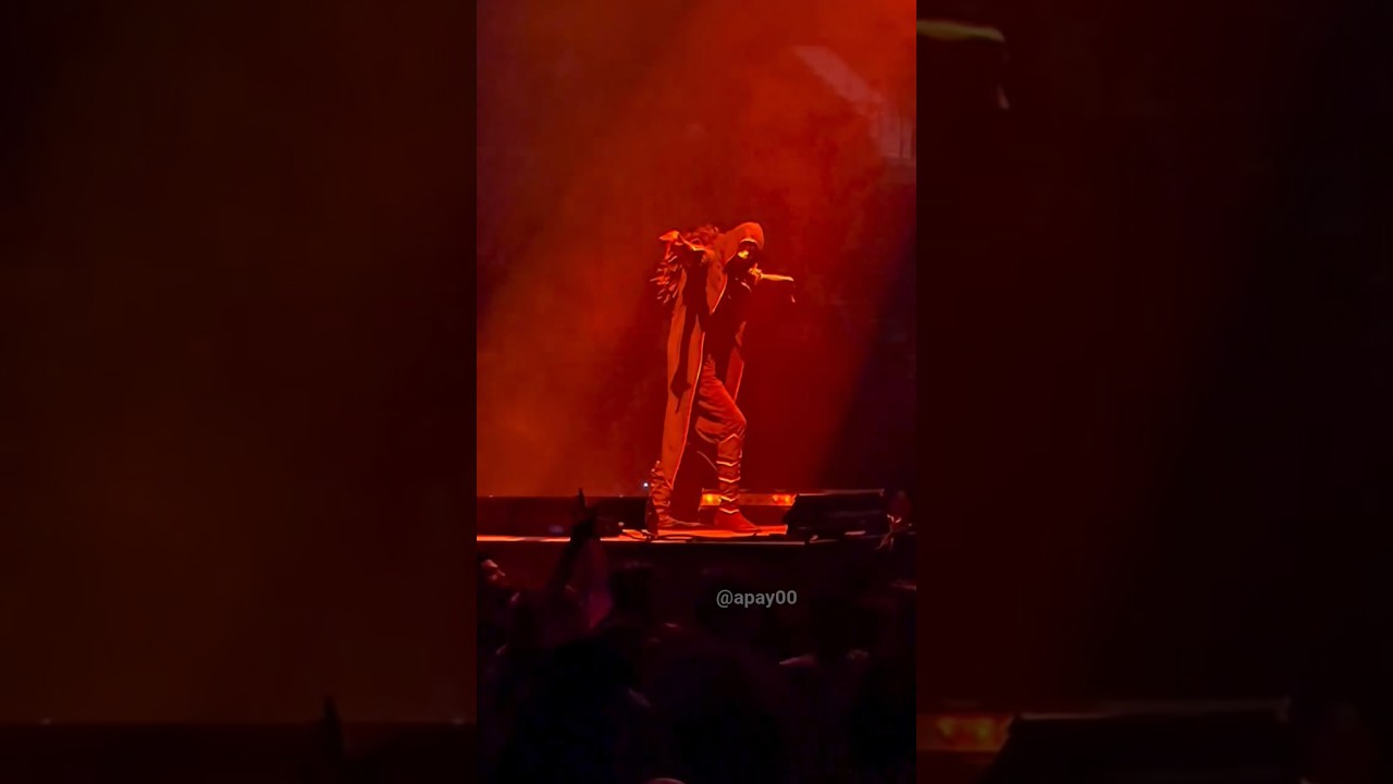 The granite "snap"🤏 w/ Flamingo pose🦩 