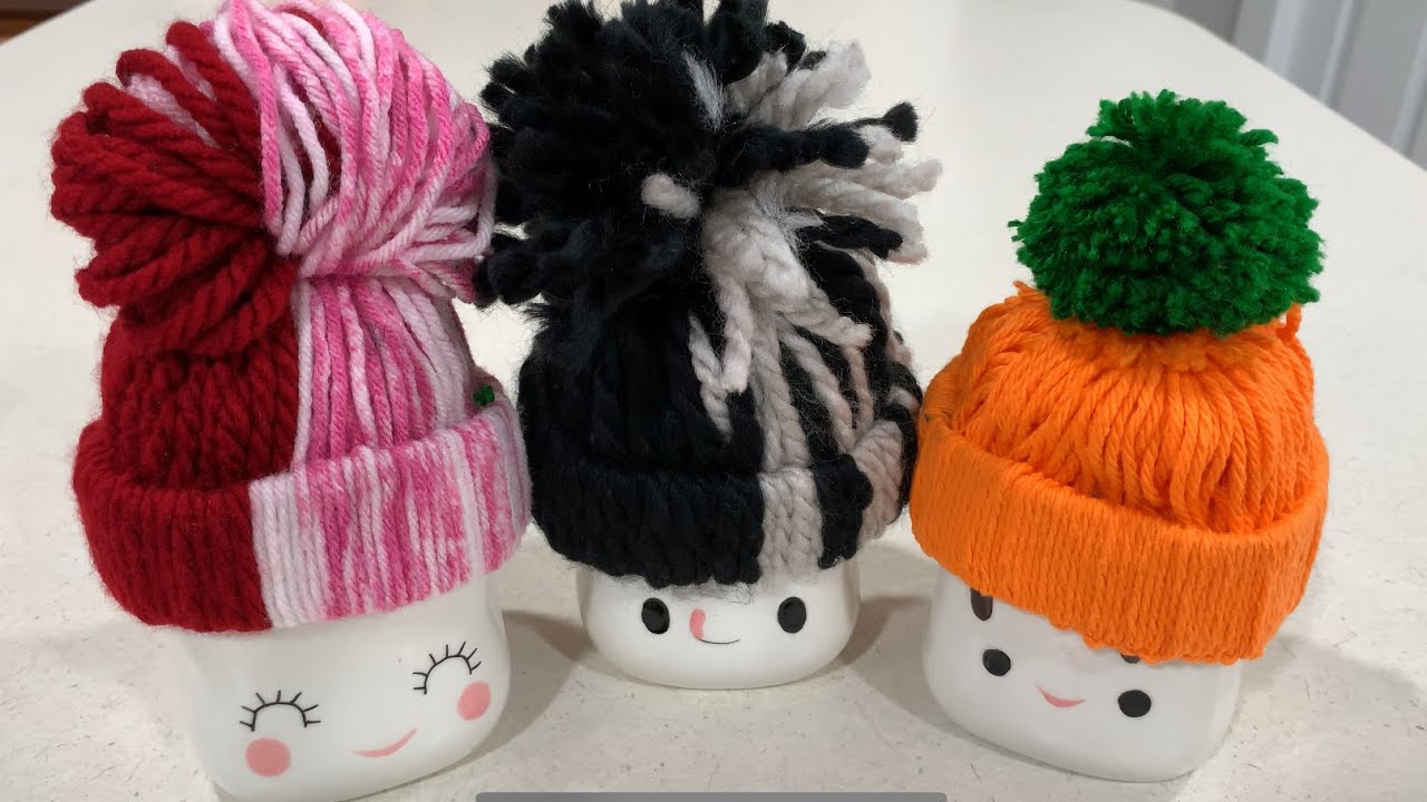 DIY Marshmallow yarn hats
