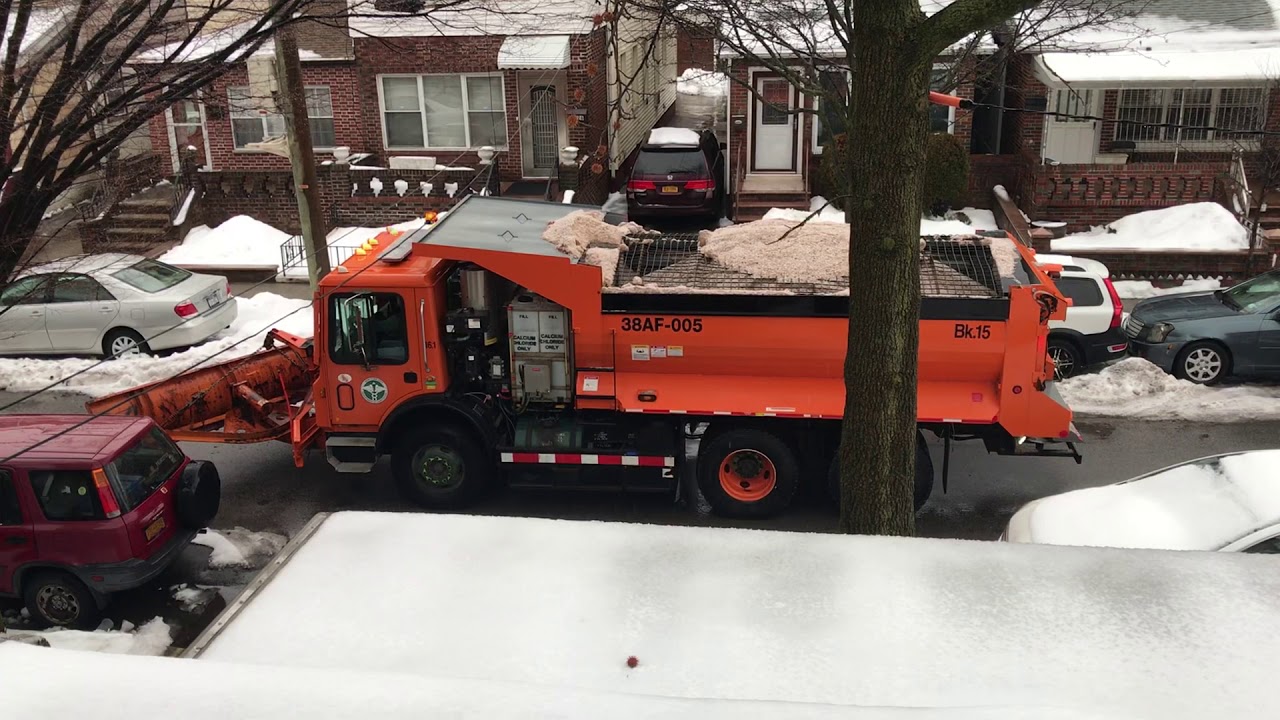 DSNY salt and sand spreader