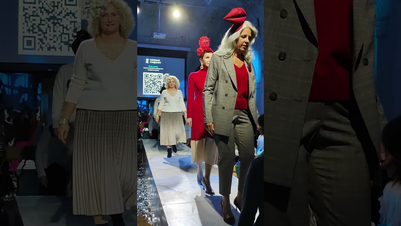 FASHION SHOW ПОКАЗ МОД SEWING SYNDICATE • ШВЕЙНЫЙ СИНДИКАТ 