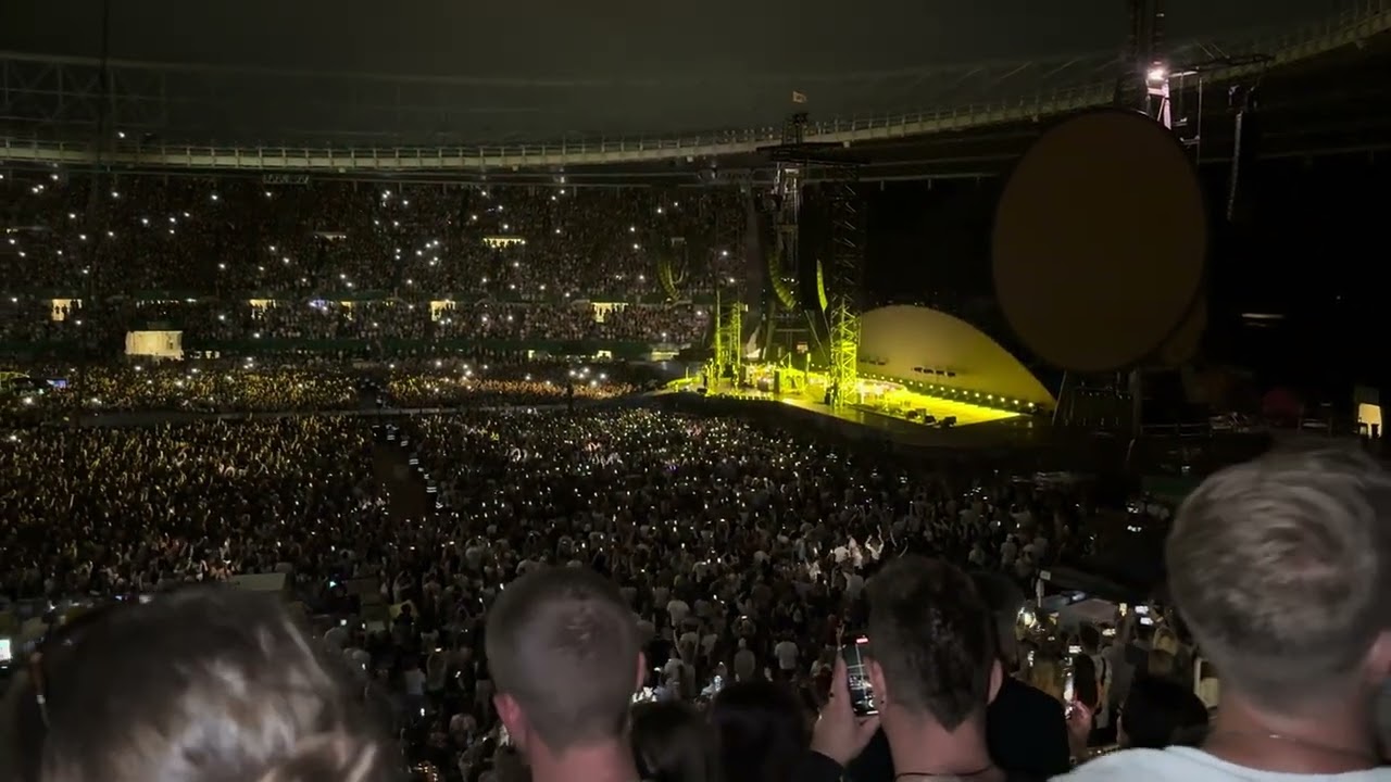 [Live] Coldplay - Yellow | Vienna, 2024-08-25