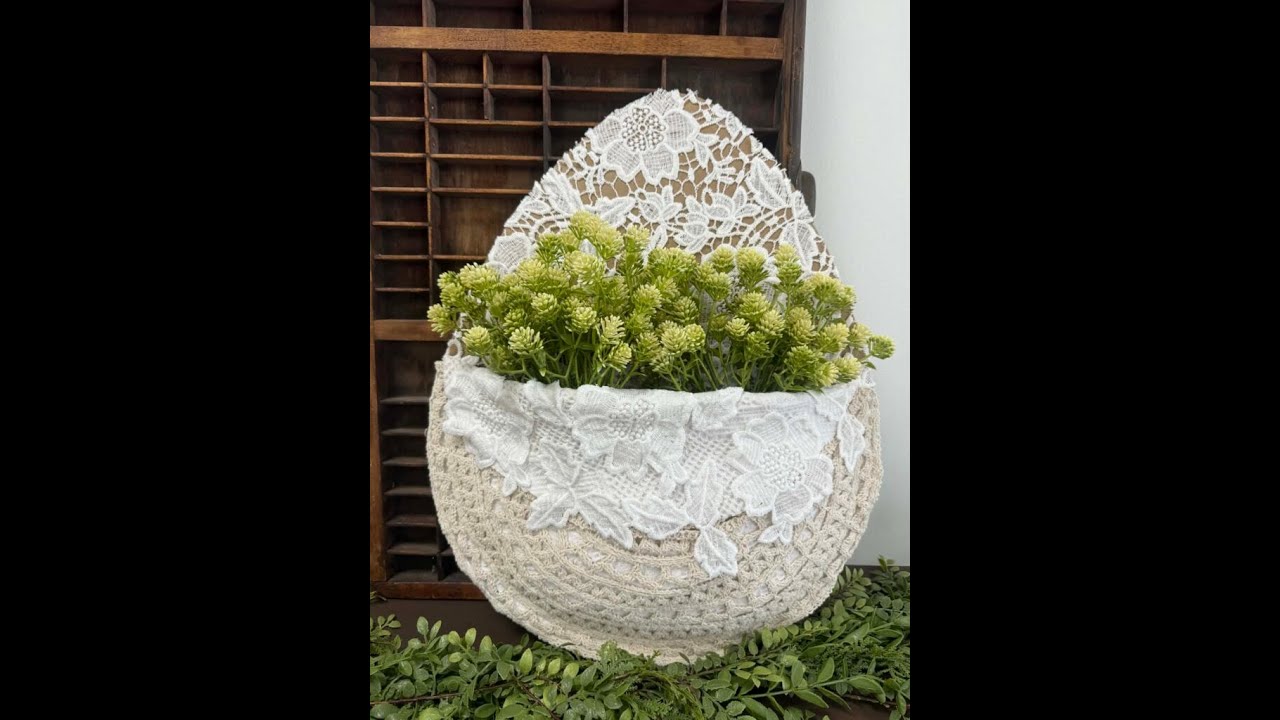 Simple Easter Wall Decor Using Cardboard