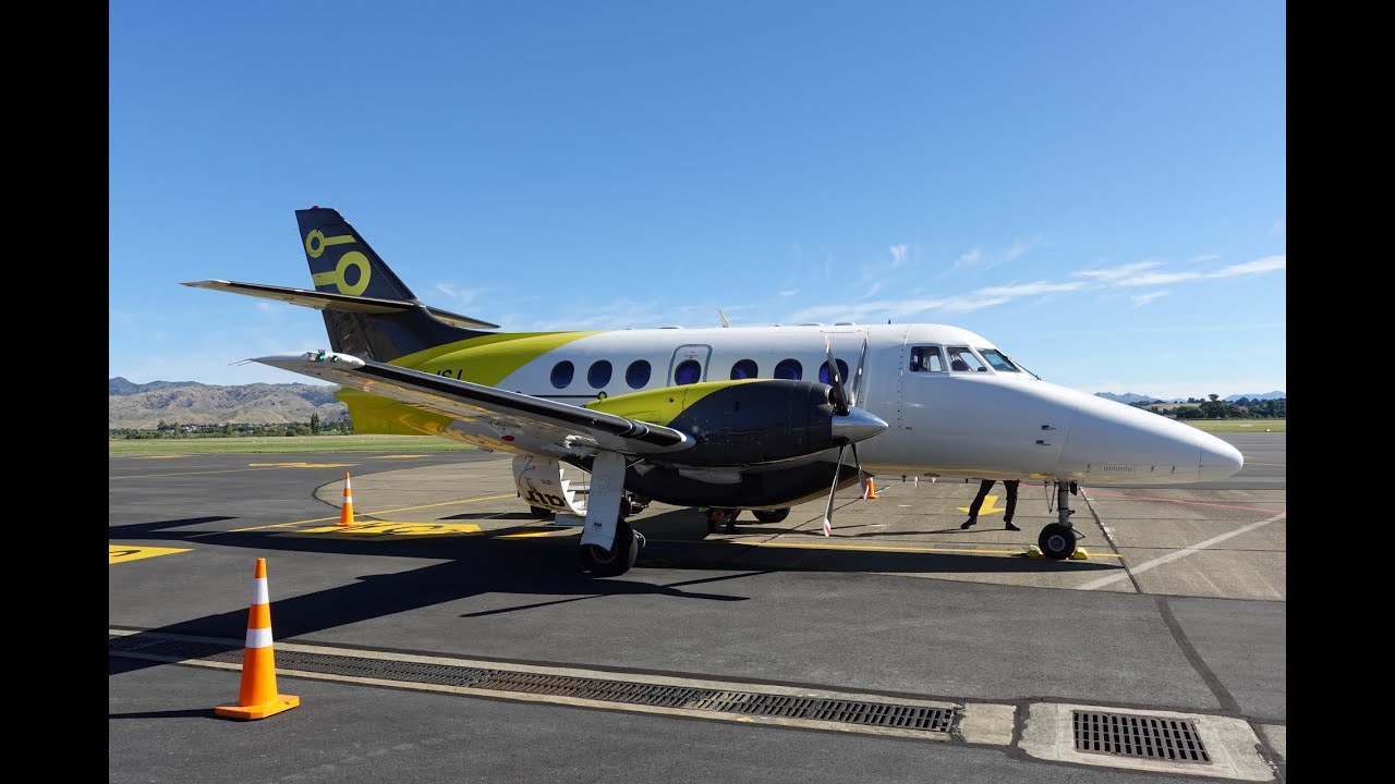 Domestic flight on the BAe Jetstream 32 in New Zealand